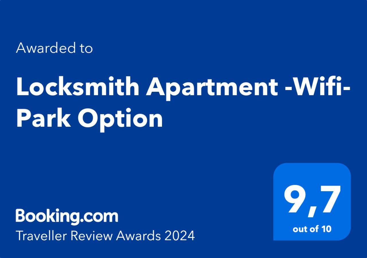 Locksmith Apartment - Park Option Севилья Экстерьер фото